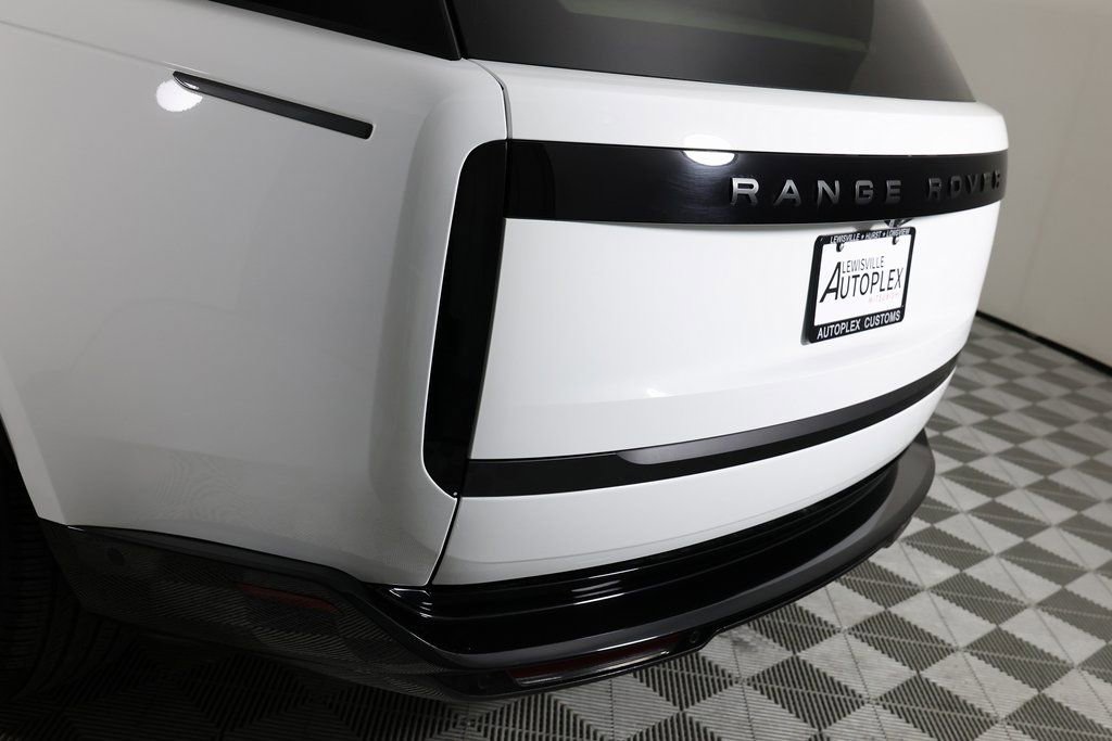 Used 2025 Land Rover Range Rover SE image 51