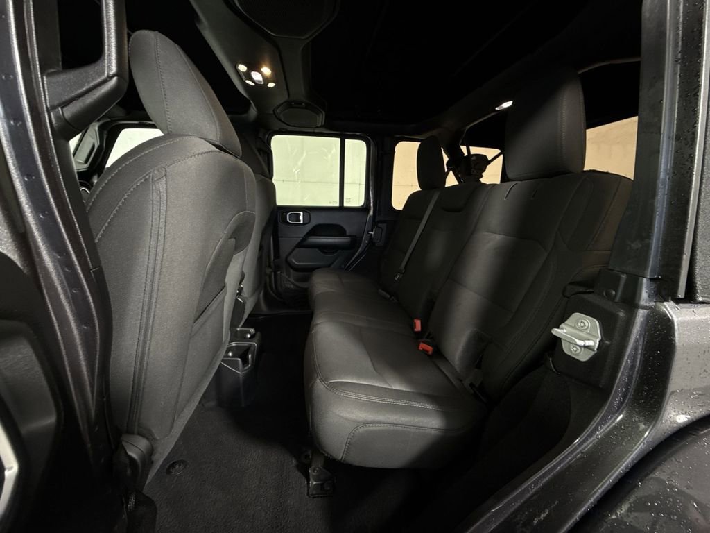 Used 2020 Jeep Wrangler Unlimited Sahara AWD/4WD image 24