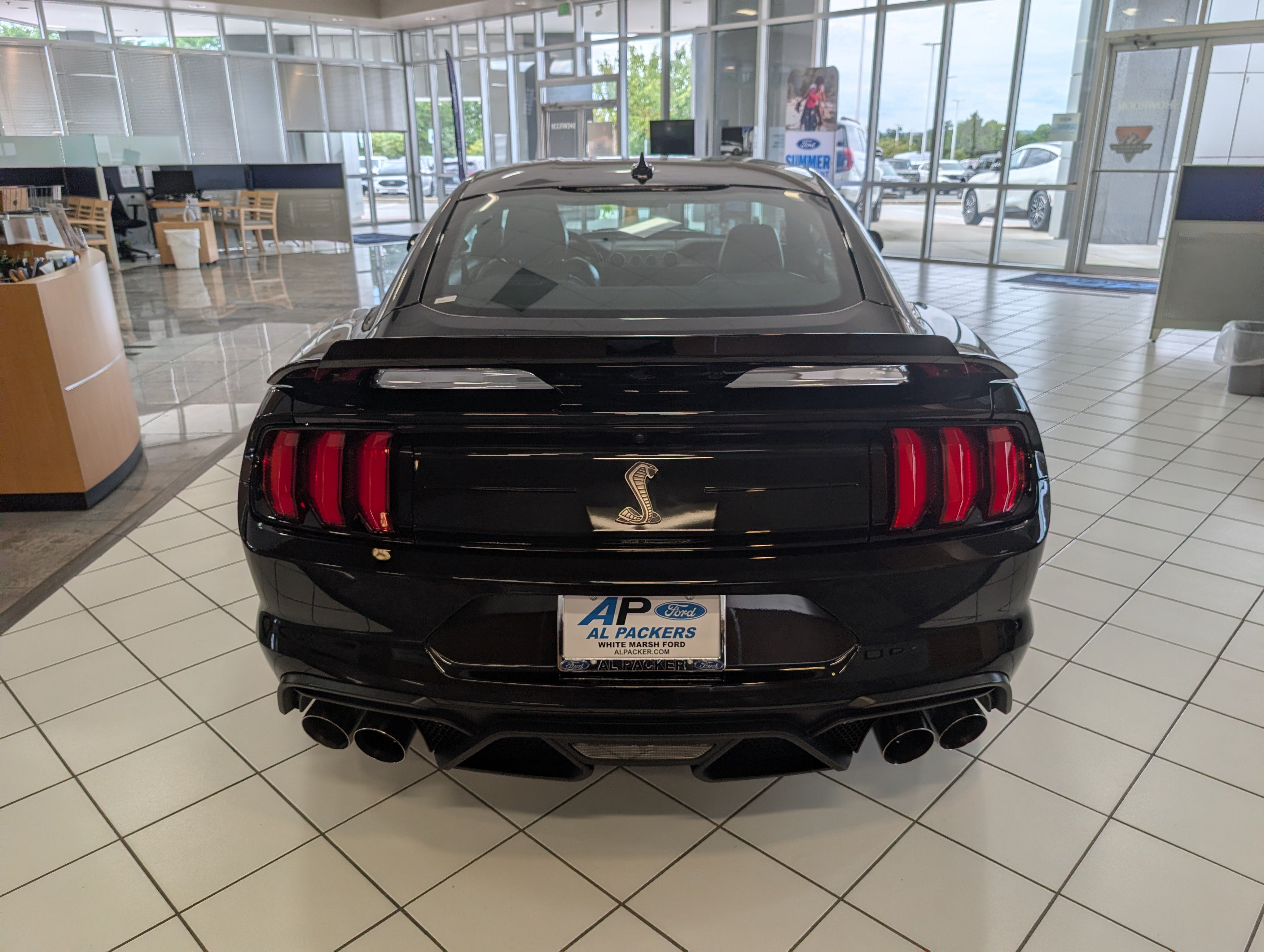 Certified 2021 Ford Mustang Shelby GT500 w/ Technology Package RWD image 4