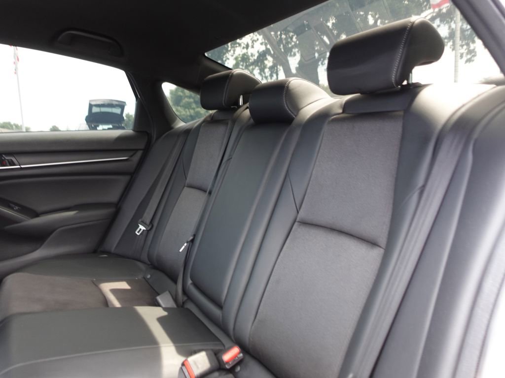 Used 2020 Honda Accord Sport image 24