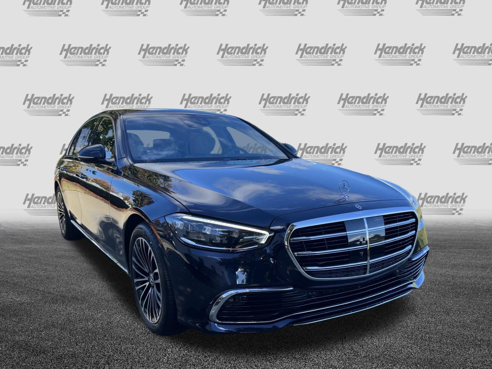 New 2026 Mercedes-Benz S 580 4MATIC Sedan image 2