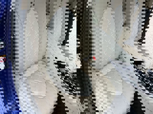 Used 2018 Toyota Camry XLE image 28