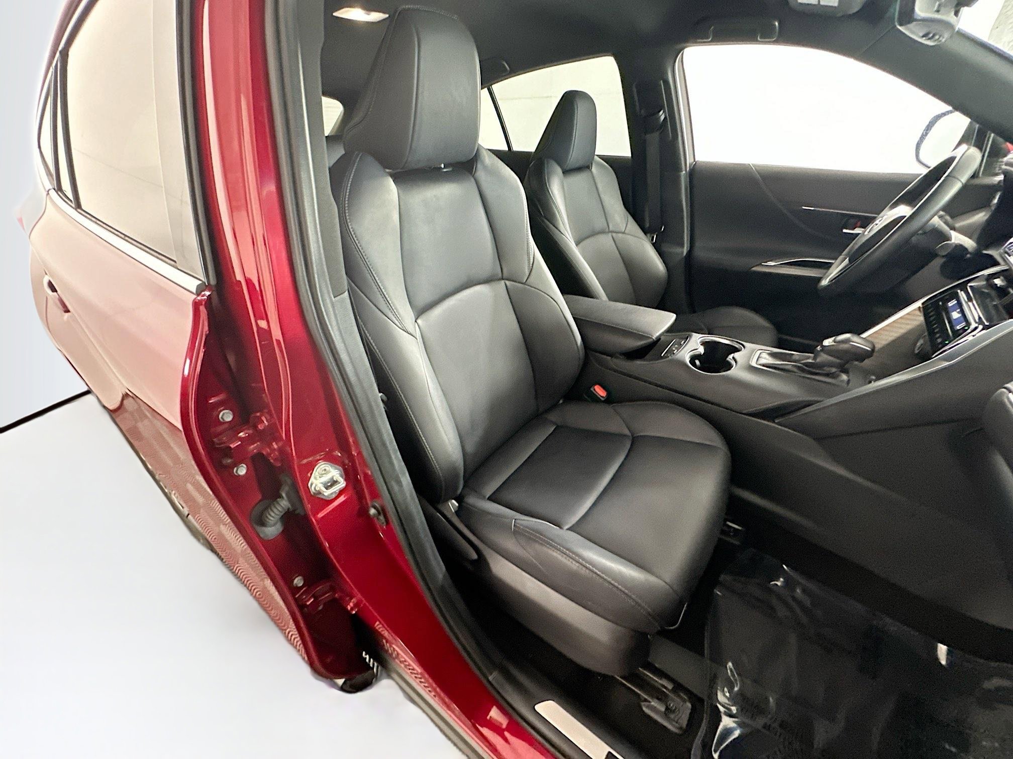 Used 2024 Toyota Venza XLE AWD/4WD image 28