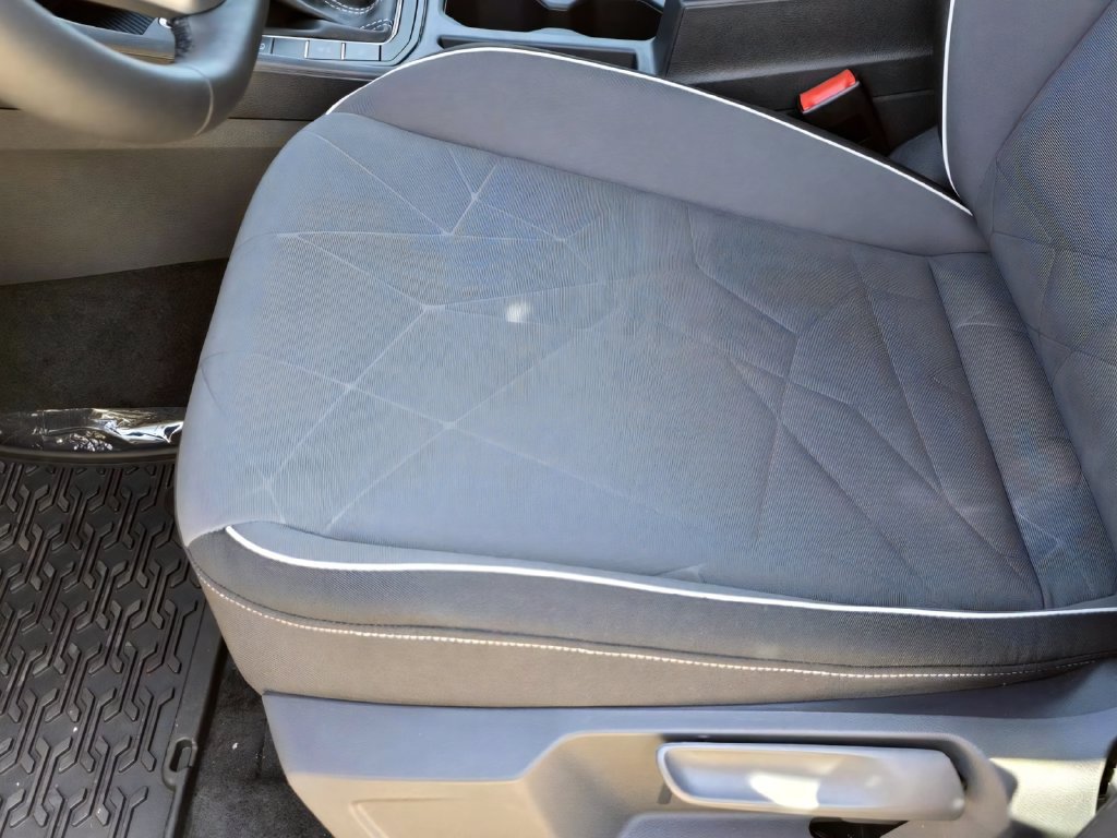New 2025 Volkswagen Jetta Sport FWD image 23