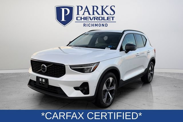 Used 2023 Volvo XC40 B4 Ultimate FWD image 3