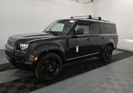 Used 2023 Land Rover Defender 130 X-Dynamic SE AWD/4WD image 2