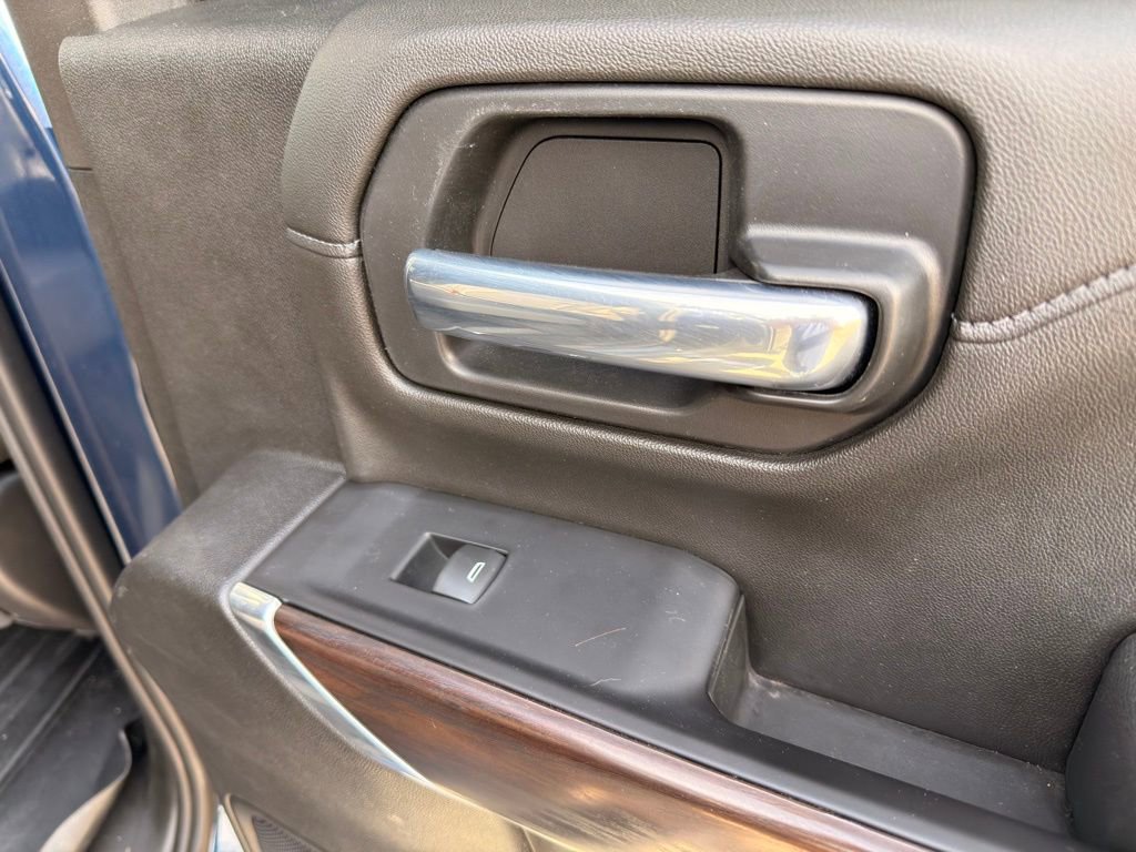 Used 2022 GMC Sierra 2500 SLT w/ SLT Convenience Package image 52