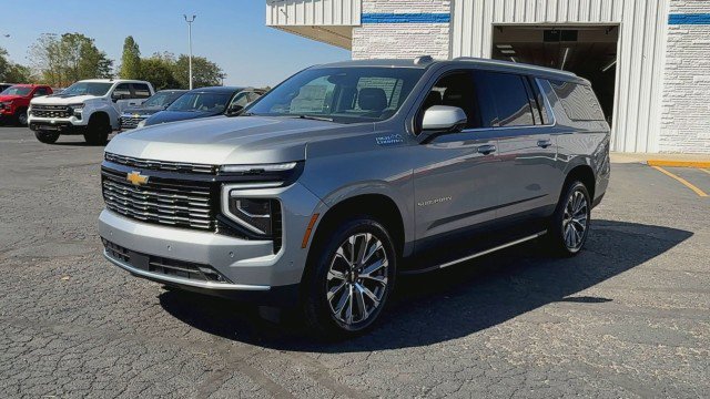 New 2026 Chevrolet Suburban High Country w/ Sun And Tow Package image 4