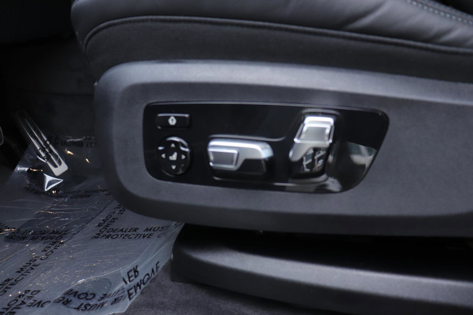 New 2026 BMW XM Label Red w/ M Driver's Package image 25