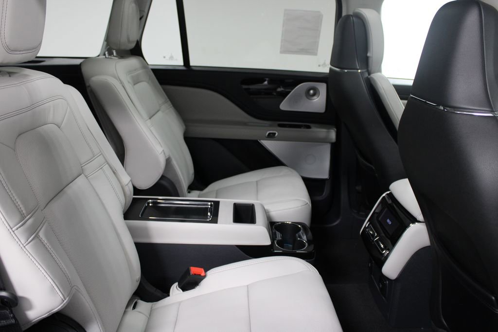 New 2026 Lincoln Aviator Reserve image 29