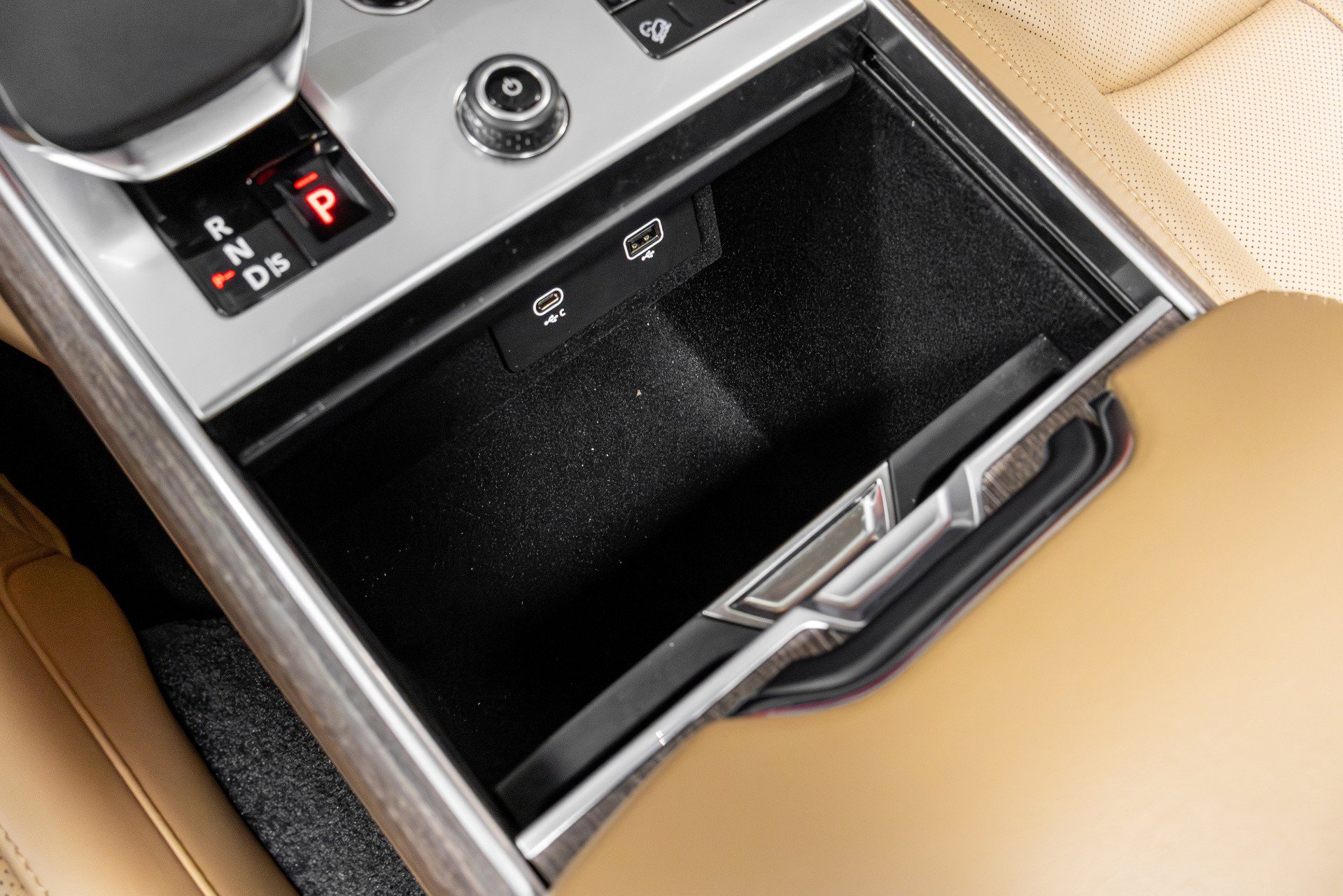 Used 2023 Land Rover Range Rover Autobiography image 65