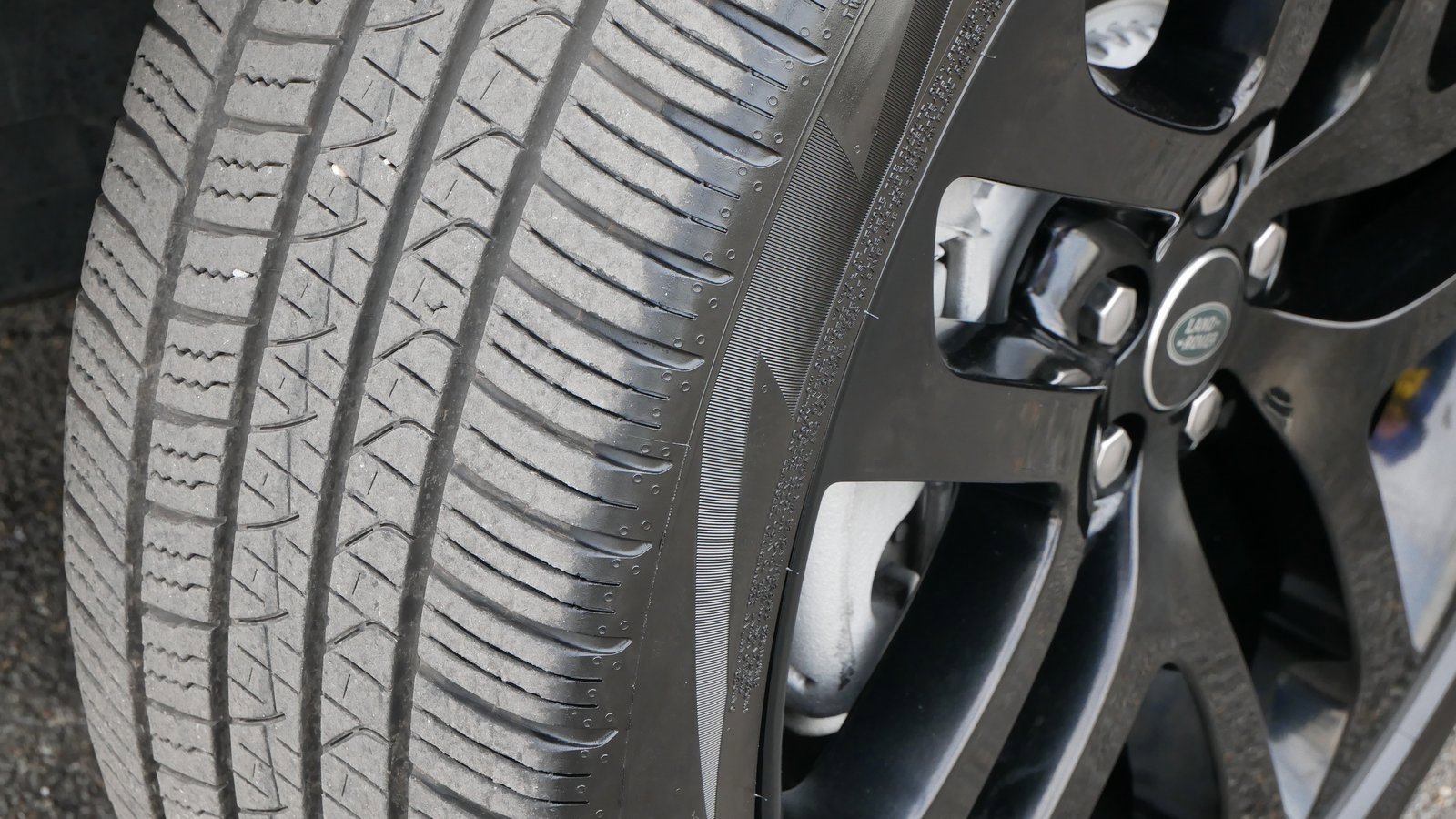 Used 2024 Land Rover Range Rover Evoque Dynamic SE image 72