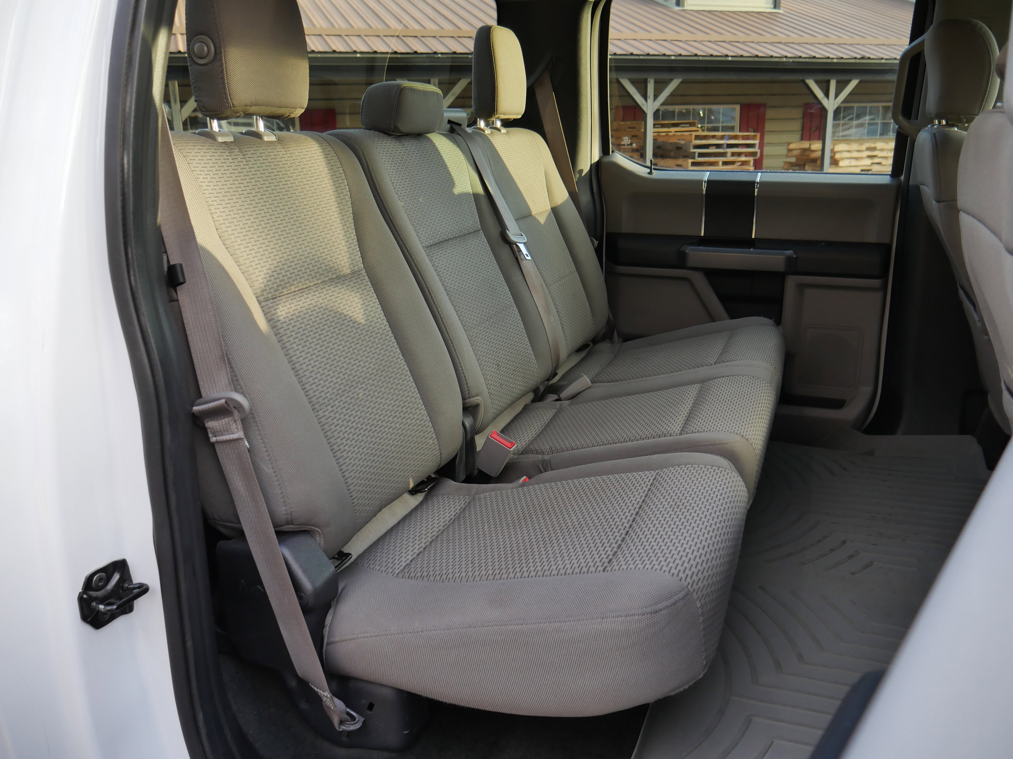 Used 2018 Ford F350 XLT image 25