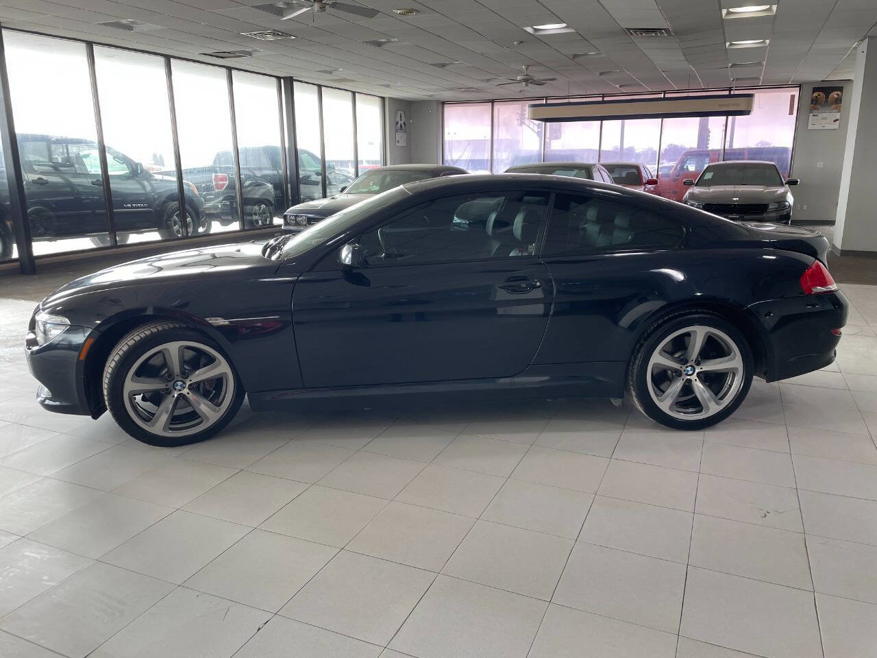 Used 2009 BMW 650i Coupe w/ Sport Pkg RWD image 4