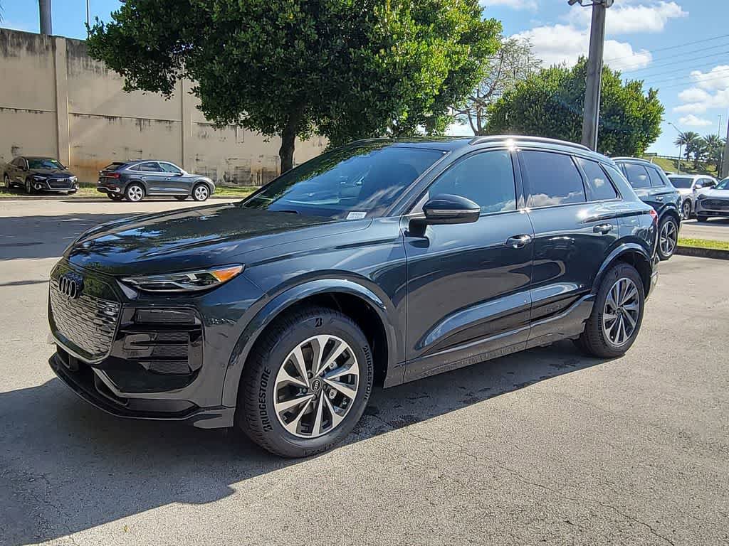 New 2027 Audi Q6 e-tron Premium AWD/4WD image 4