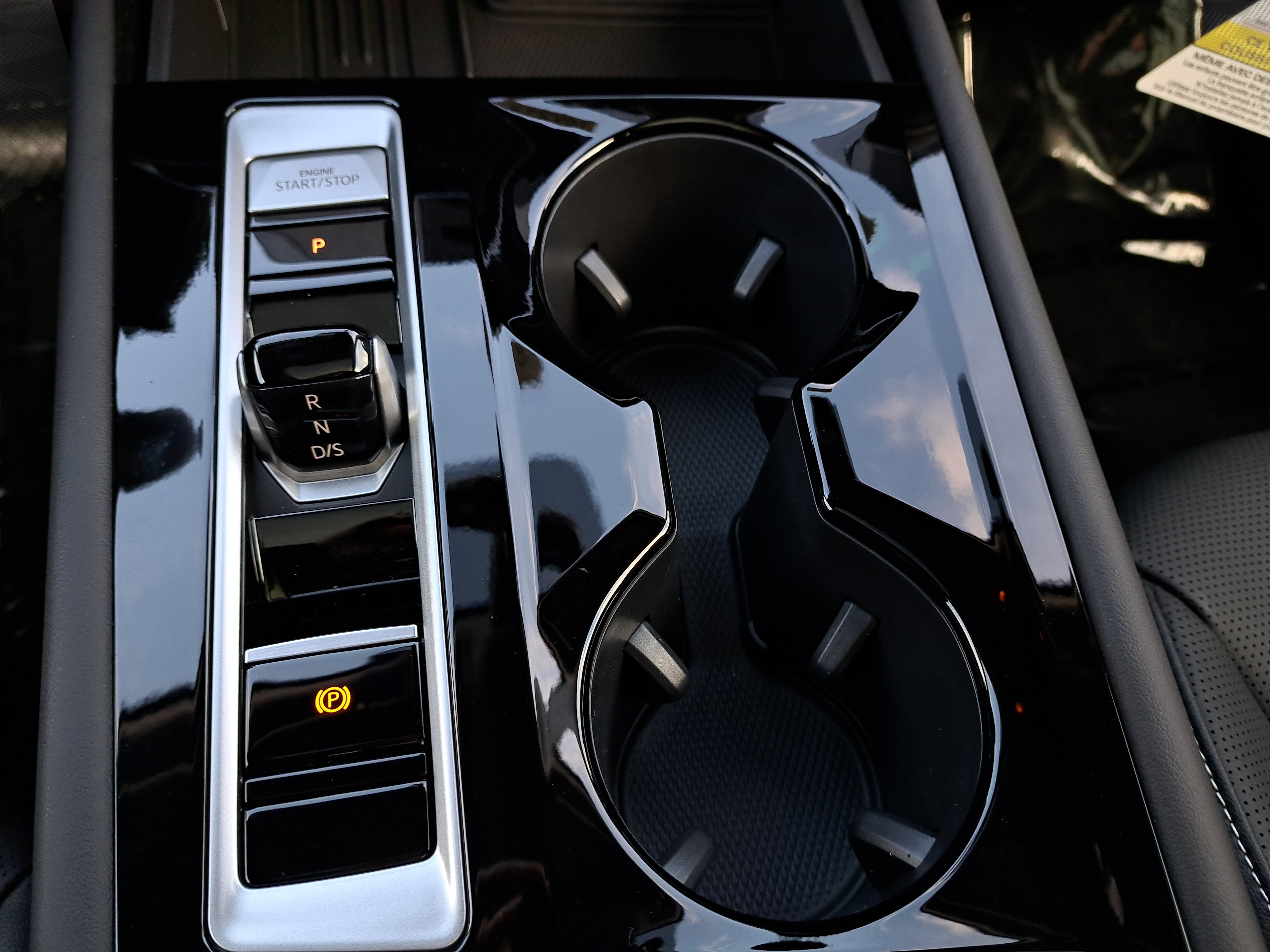 New 2025 Volkswagen Atlas SEL image 24