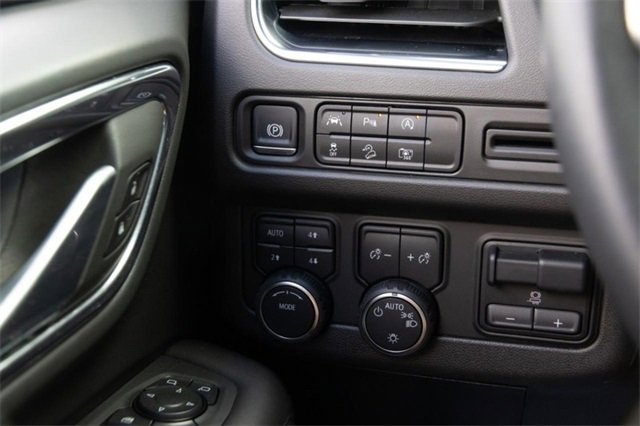 Used 2024 Chevrolet Tahoe Z71 w/ Luxury Package image 23
