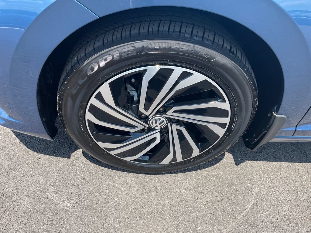 Used 2021 Volkswagen Jetta SEL Premium FWD image 9