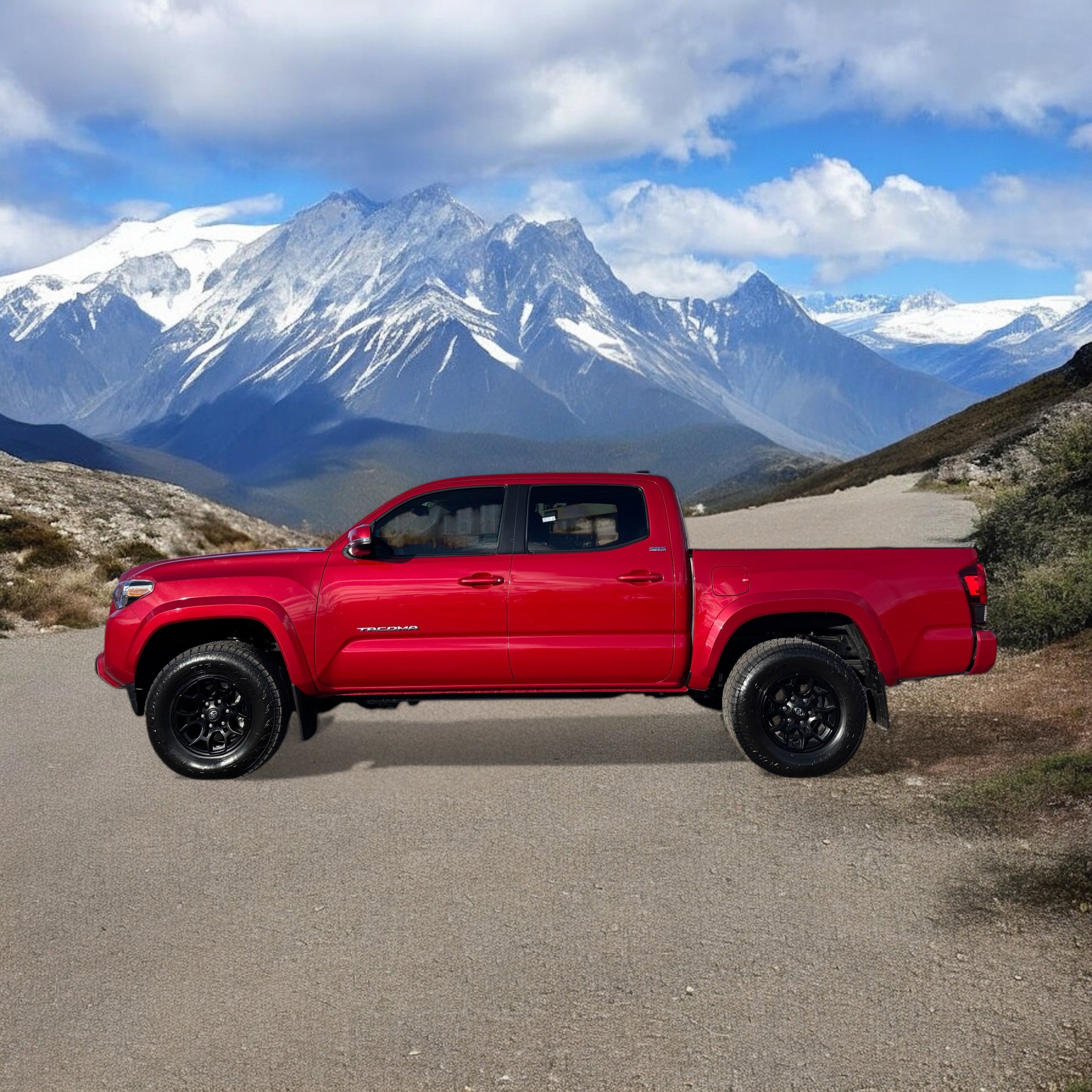 Used 2022 Toyota Tacoma SR5 image 2