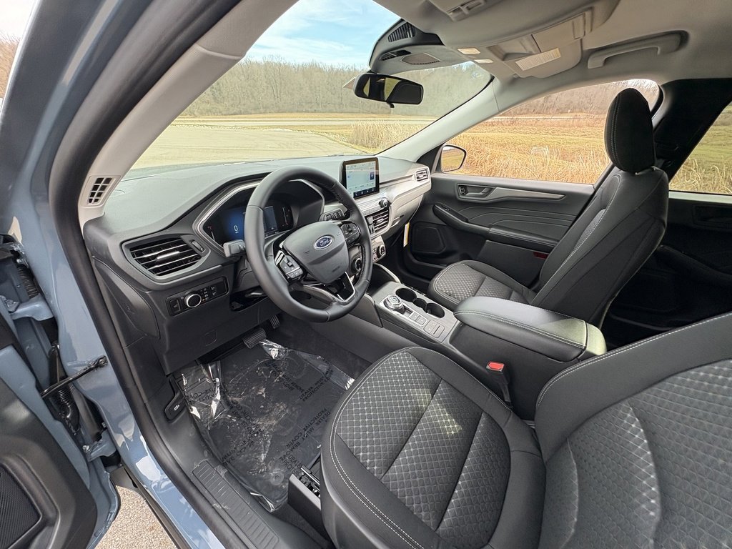 New 2026 Ford Escape Active w/ Cold Weather Package image 33