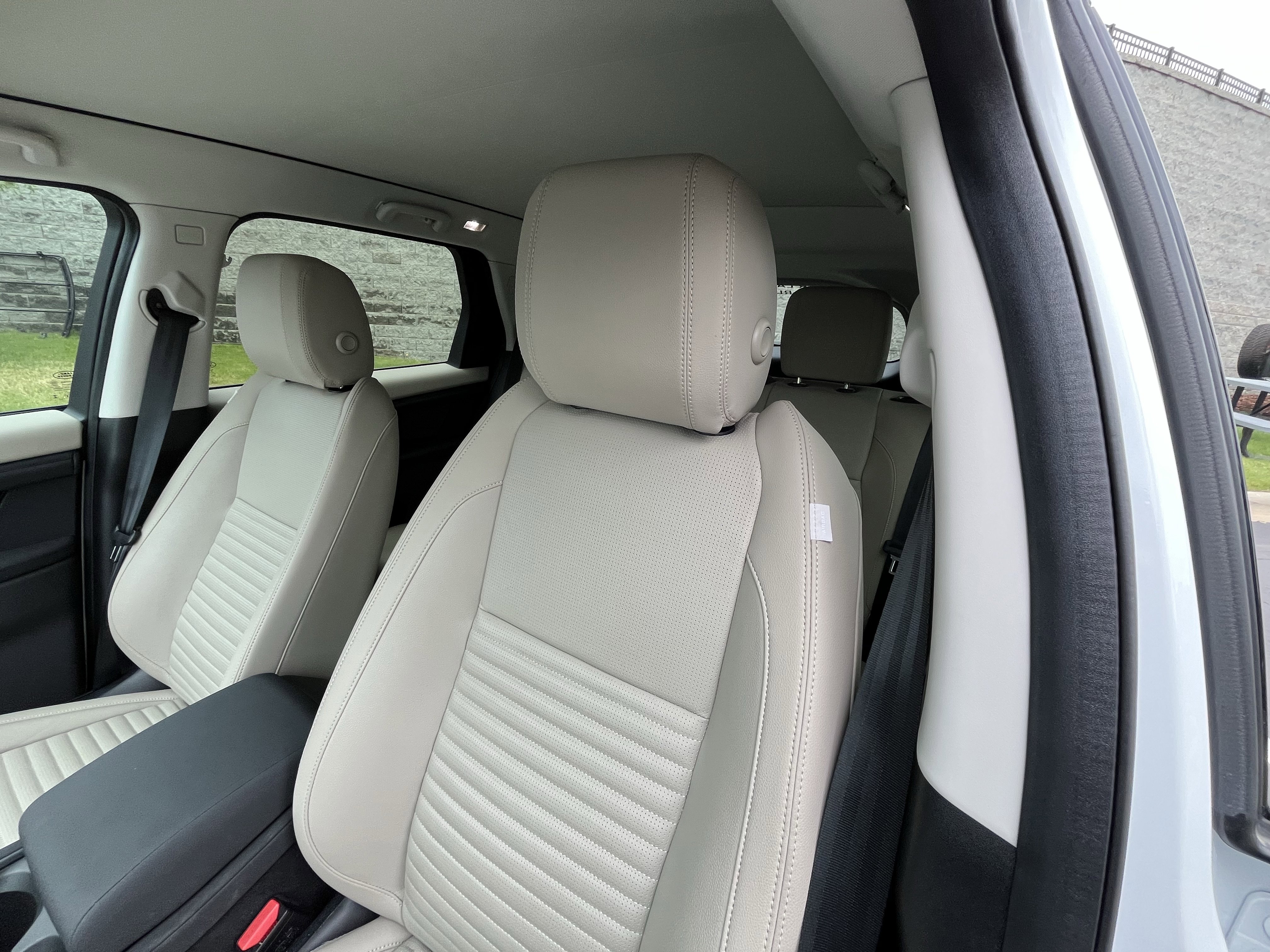 Used 2025 Land Rover Discovery Sport S AWD/4WD image 17