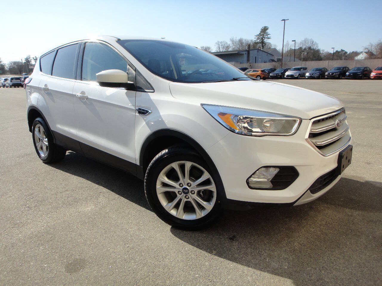 Used 2019 Ford Escape SE AWD/4WD image 3