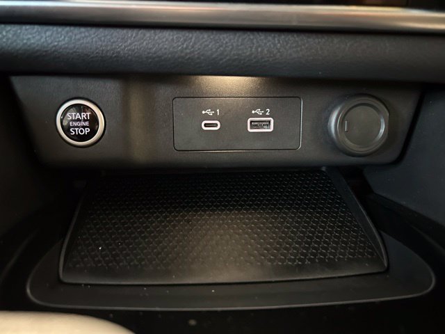 Used 2022 Nissan Rogue SV FWD image 99