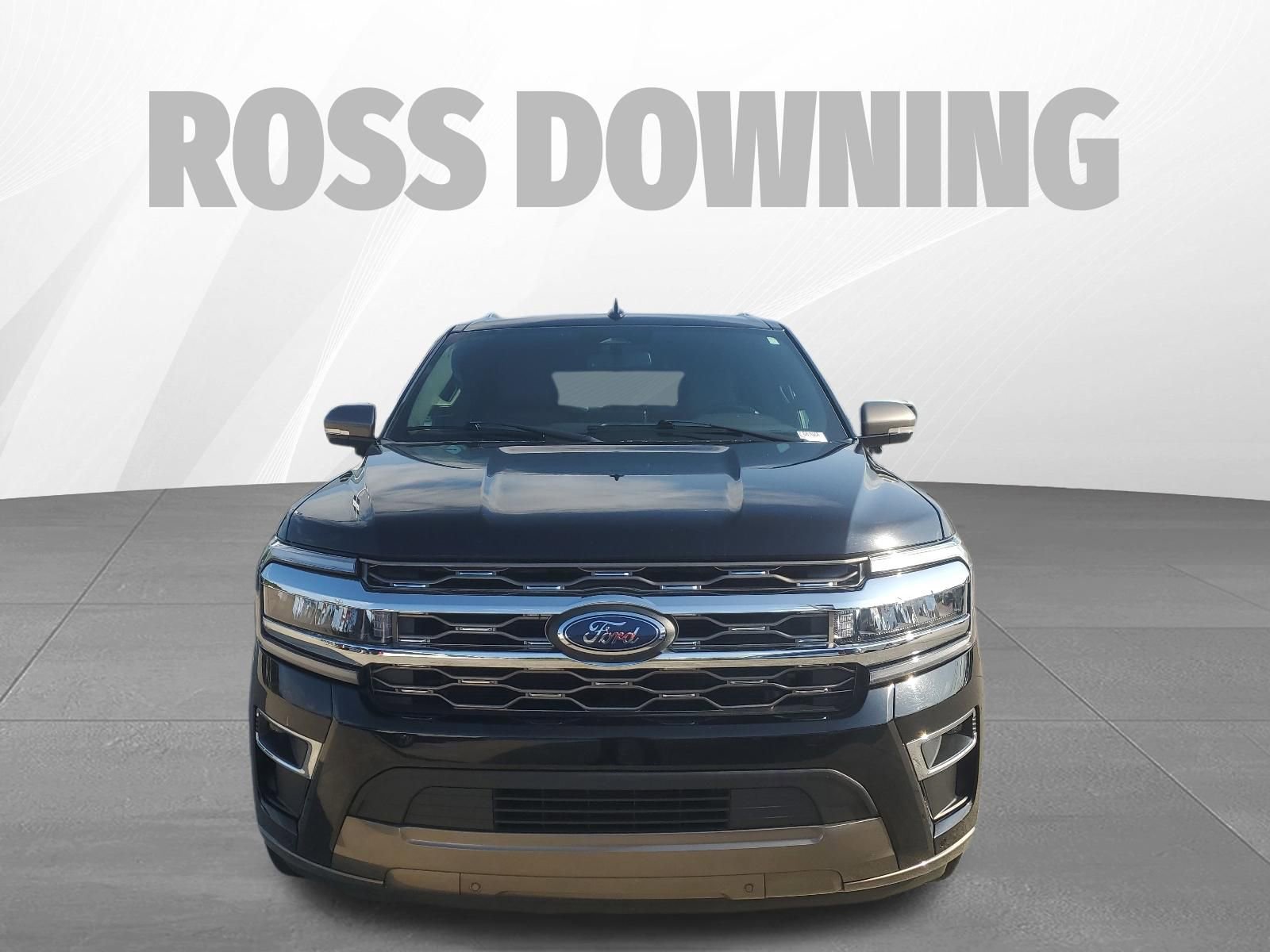 Used 2023 Ford Expedition Max King Ranch RWD image 2