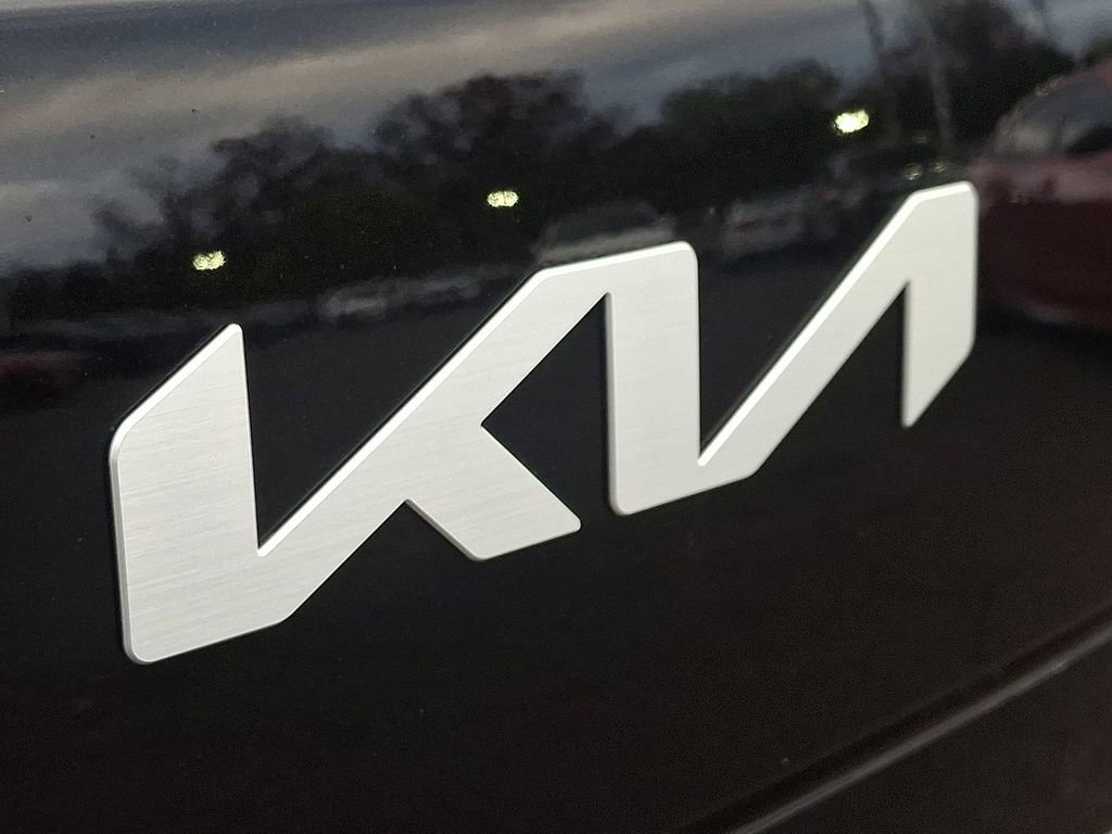 Certified 2023 Kia Soul LX w/ Option Group 015 image 31