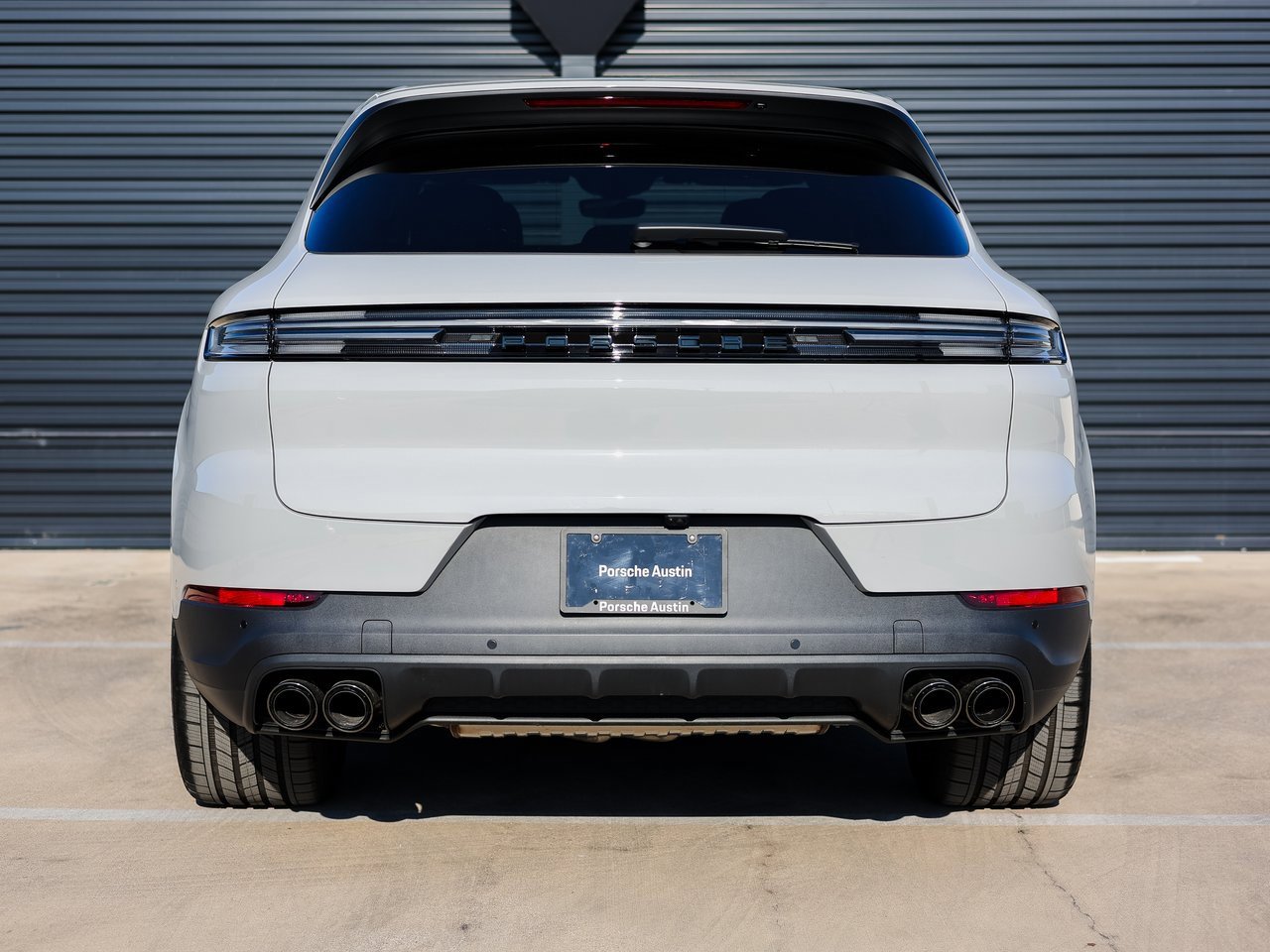 New 2025 Porsche Cayenne E-Hybrid image 6