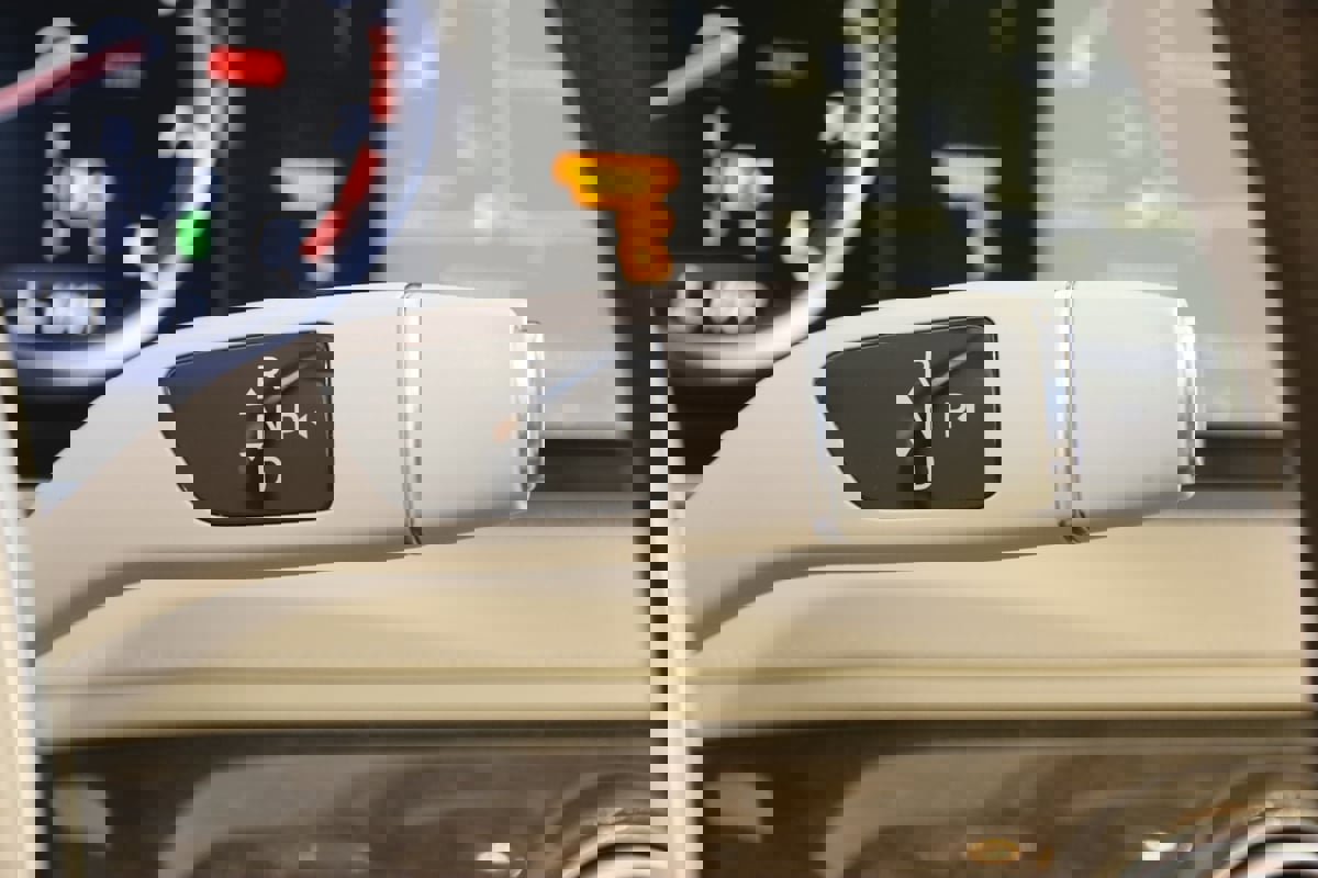 Used 2015 Mercedes-Benz S 550 4MATIC Sedan image 7