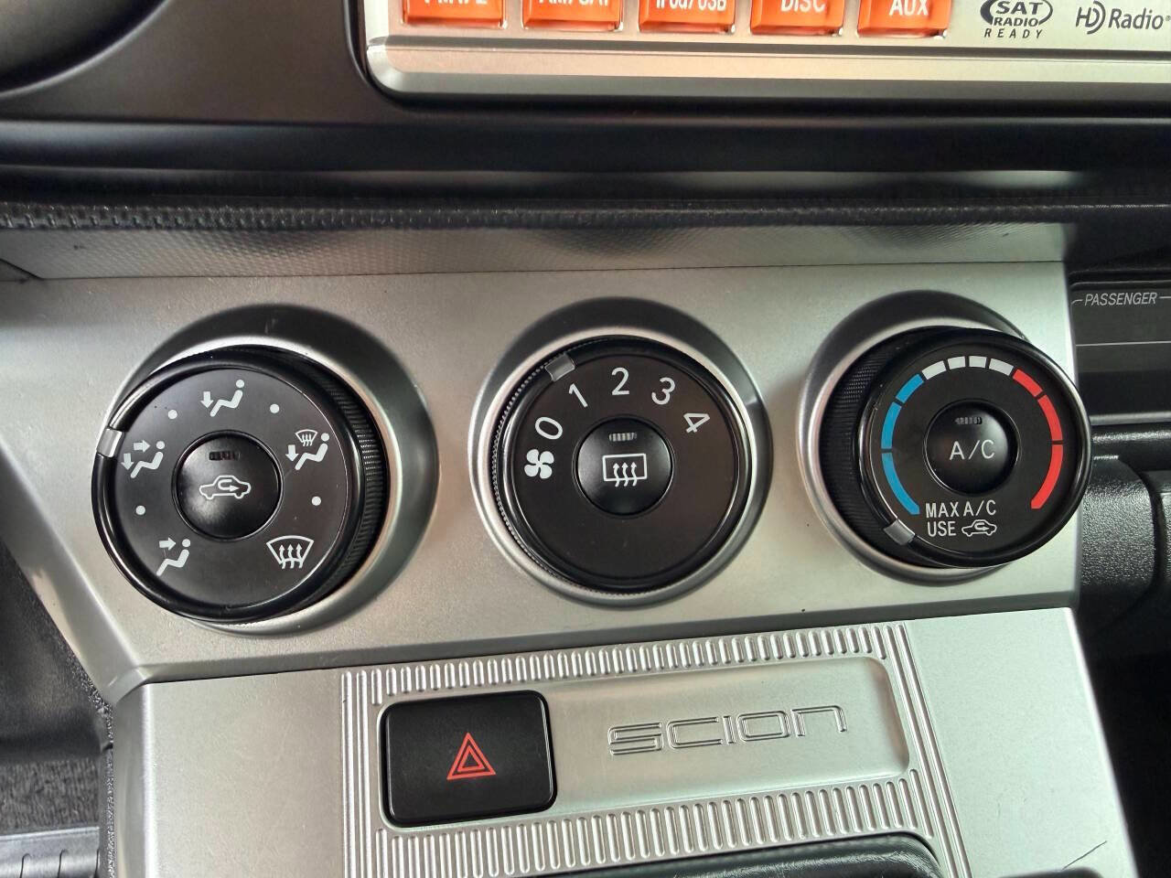 Used 2011 Scion xB image 19