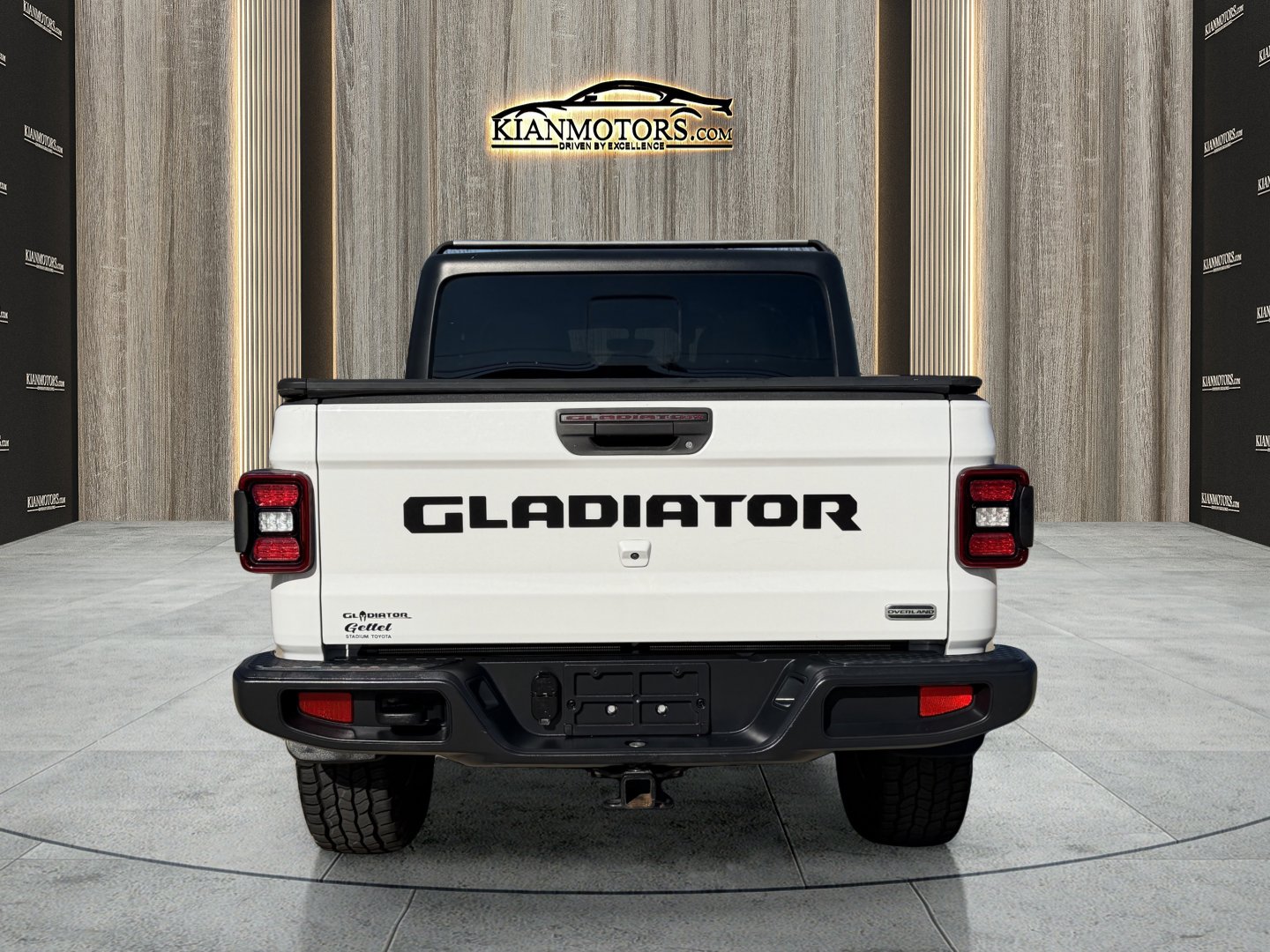 Used 2020 Jeep Gladiator Overland image 6