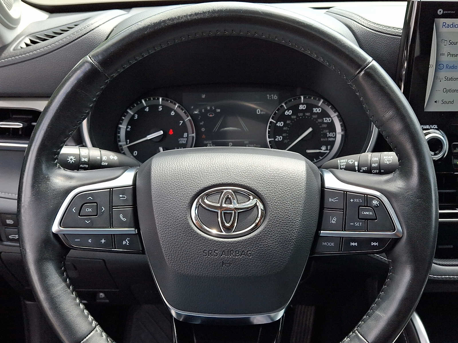Used 2021 Toyota Highlander Limited AWD/4WD image 22
