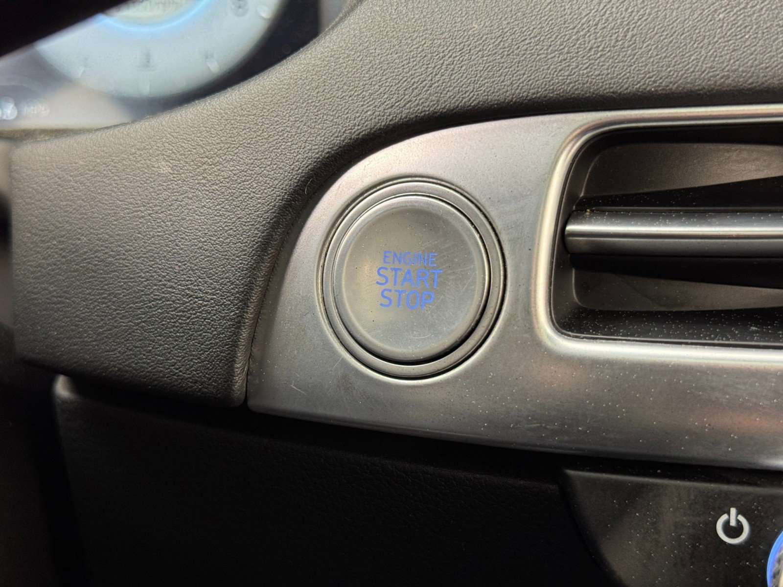 Used 2023 Hyundai Palisade Calligraphy image 23