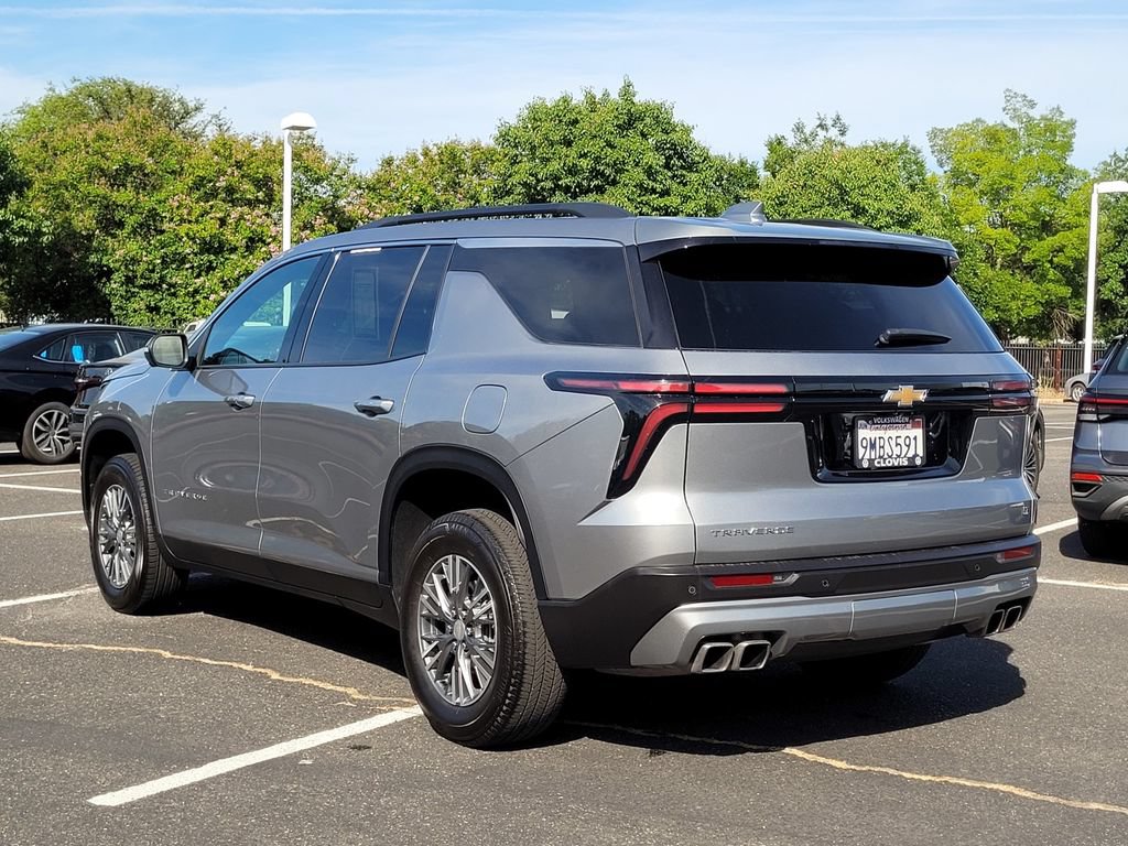Used 2024 Chevrolet Traverse LT FWD image 8