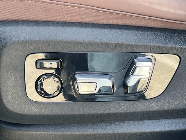 Used 2025 BMW X5 xDrive40i w/ Executive Package AWD/4WD image 34