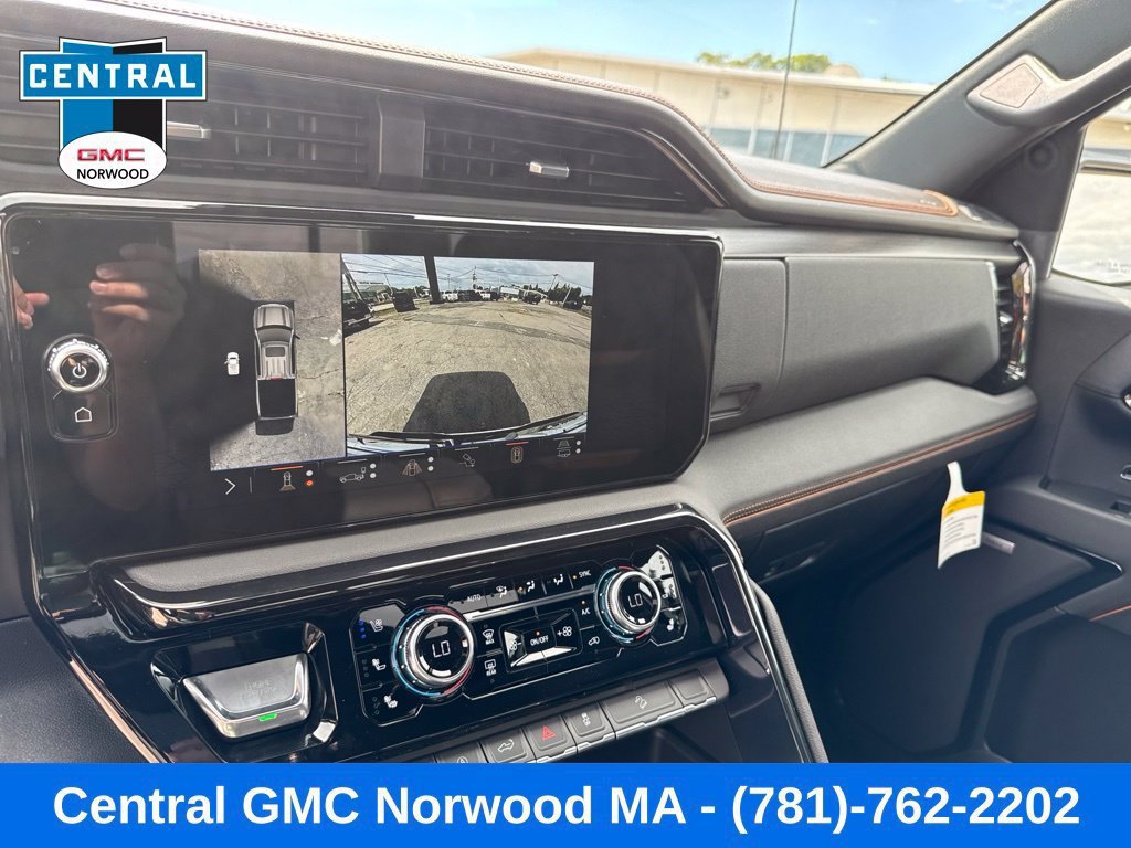 New 2026 GMC Sierra 1500 AT4 w/ Technology Package AWD/4WD image 18
