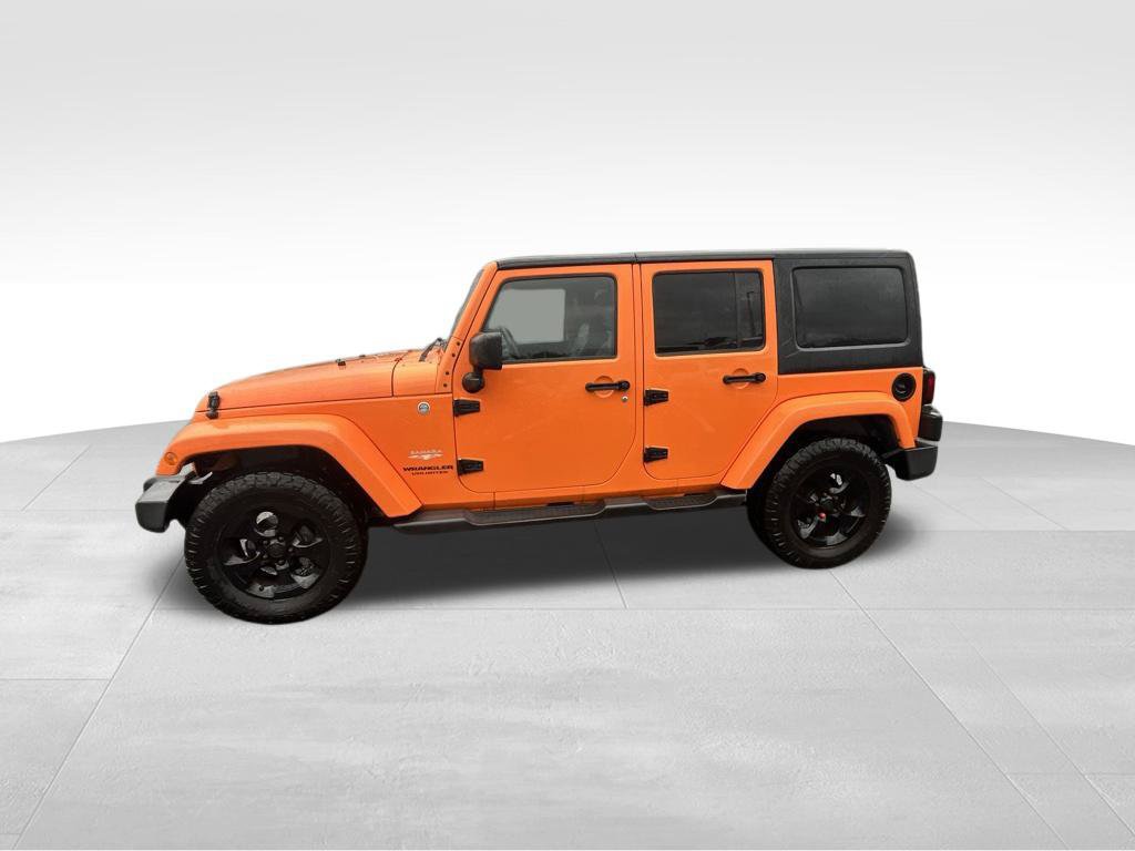 Used 2013 Jeep Wrangler Unlimited Sahara w/ Connectivity Group AWD/4WD image 4