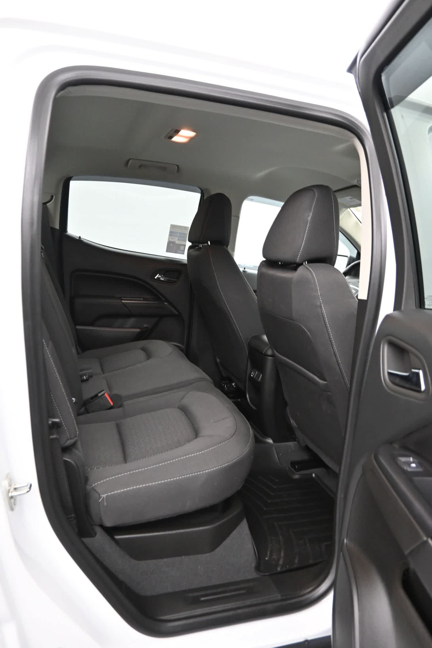 Used 2022 GMC Canyon Elevation w/ Trailering Package AWD/4WD image 12