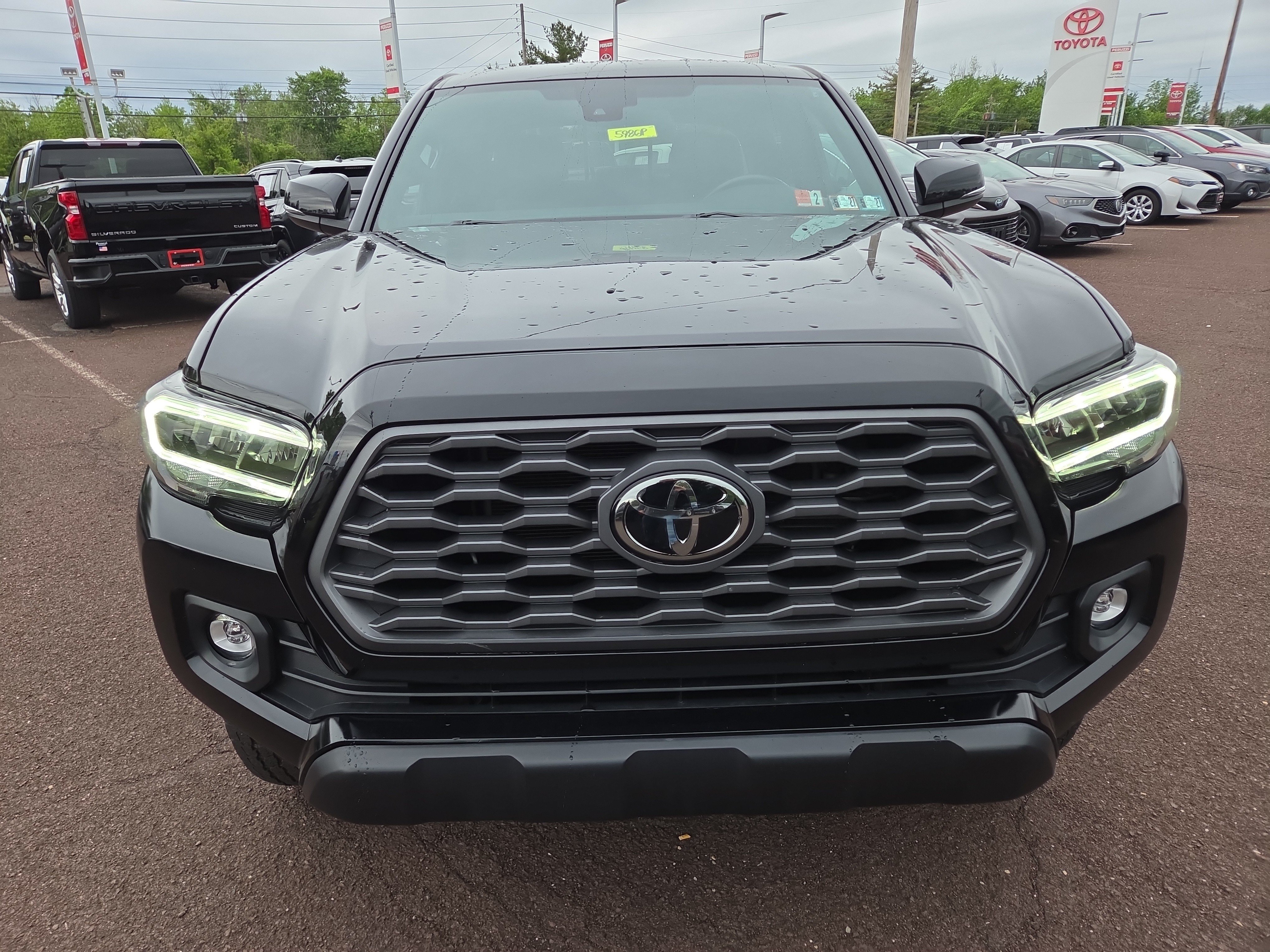 Certified 2020 Toyota Tacoma TRD Off-Road AWD/4WD image 8