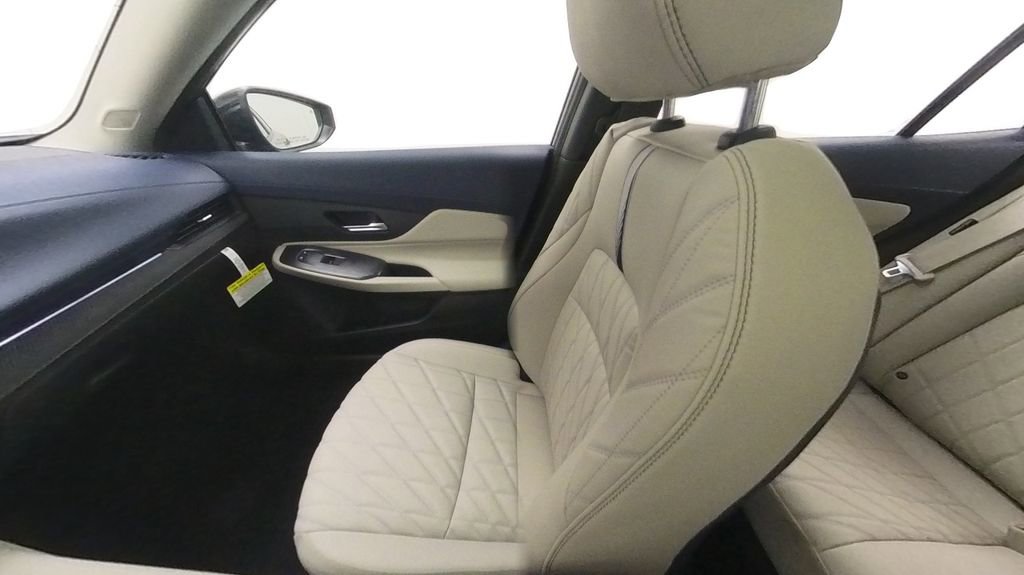 New 2026 Nissan Sentra SL w/ Floor Mat Package FWD image 30