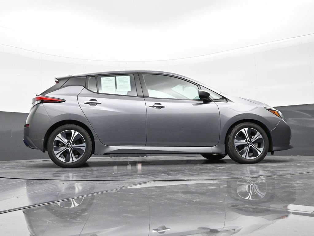 Used 2022 Nissan Leaf SV image 25