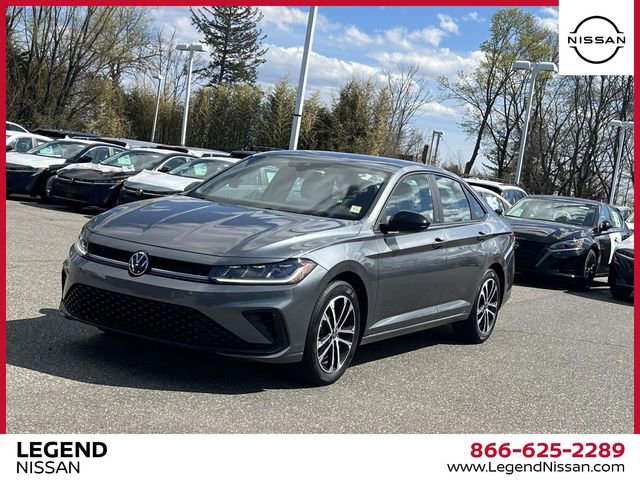 Used 2025 Volkswagen Jetta Sport image 4