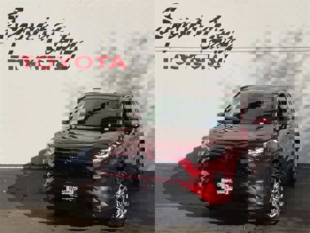 Used 2025 Toyota RAV4 XLE image 1