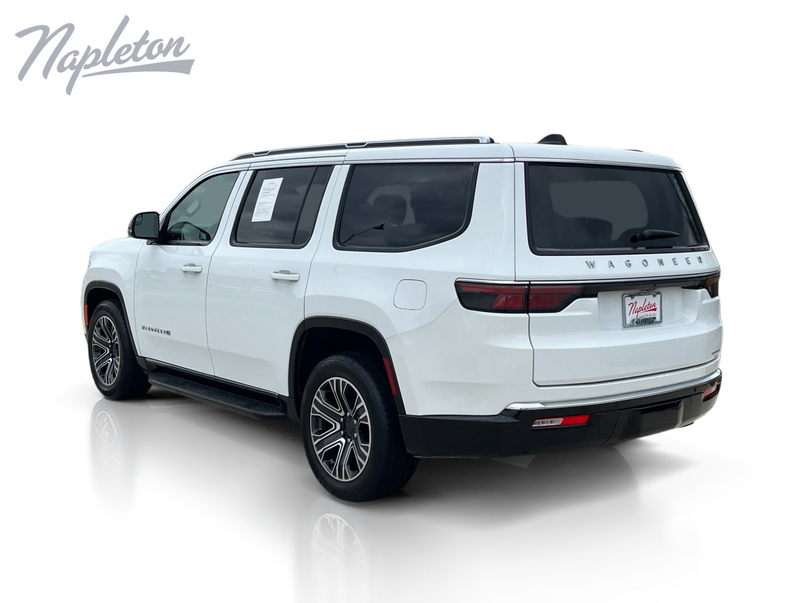 Used 2024 Jeep Wagoneer Series II AWD/4WD image 3