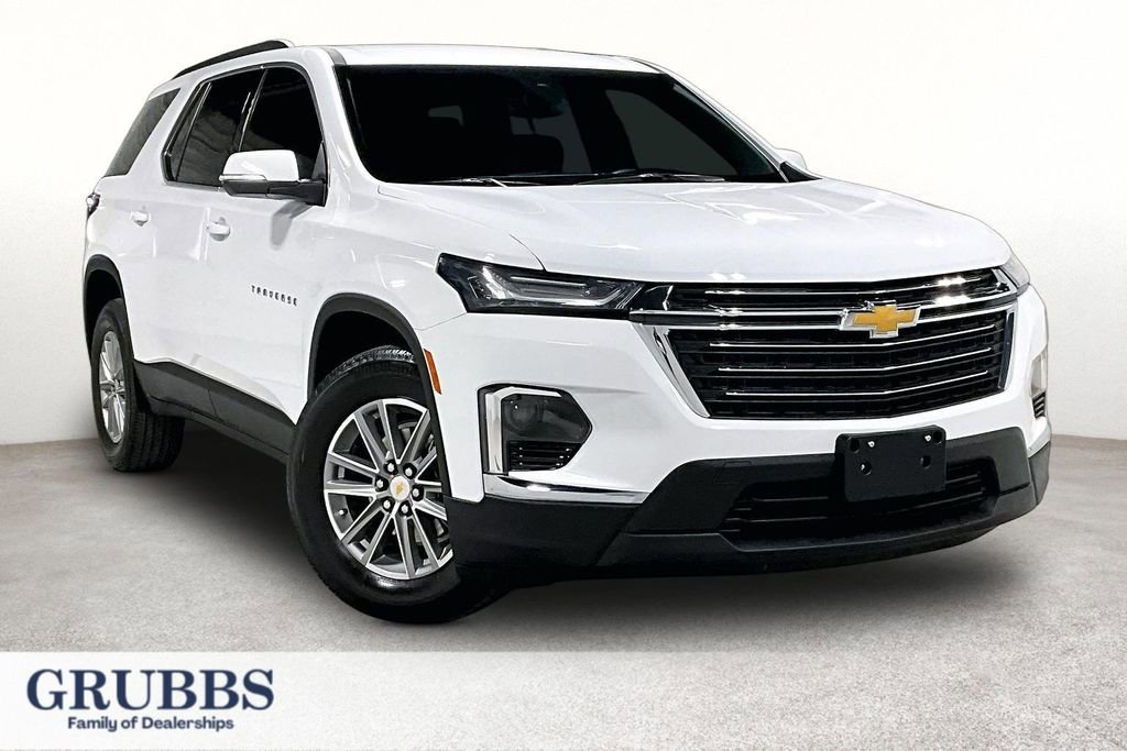 Used 2023 Chevrolet Traverse LT