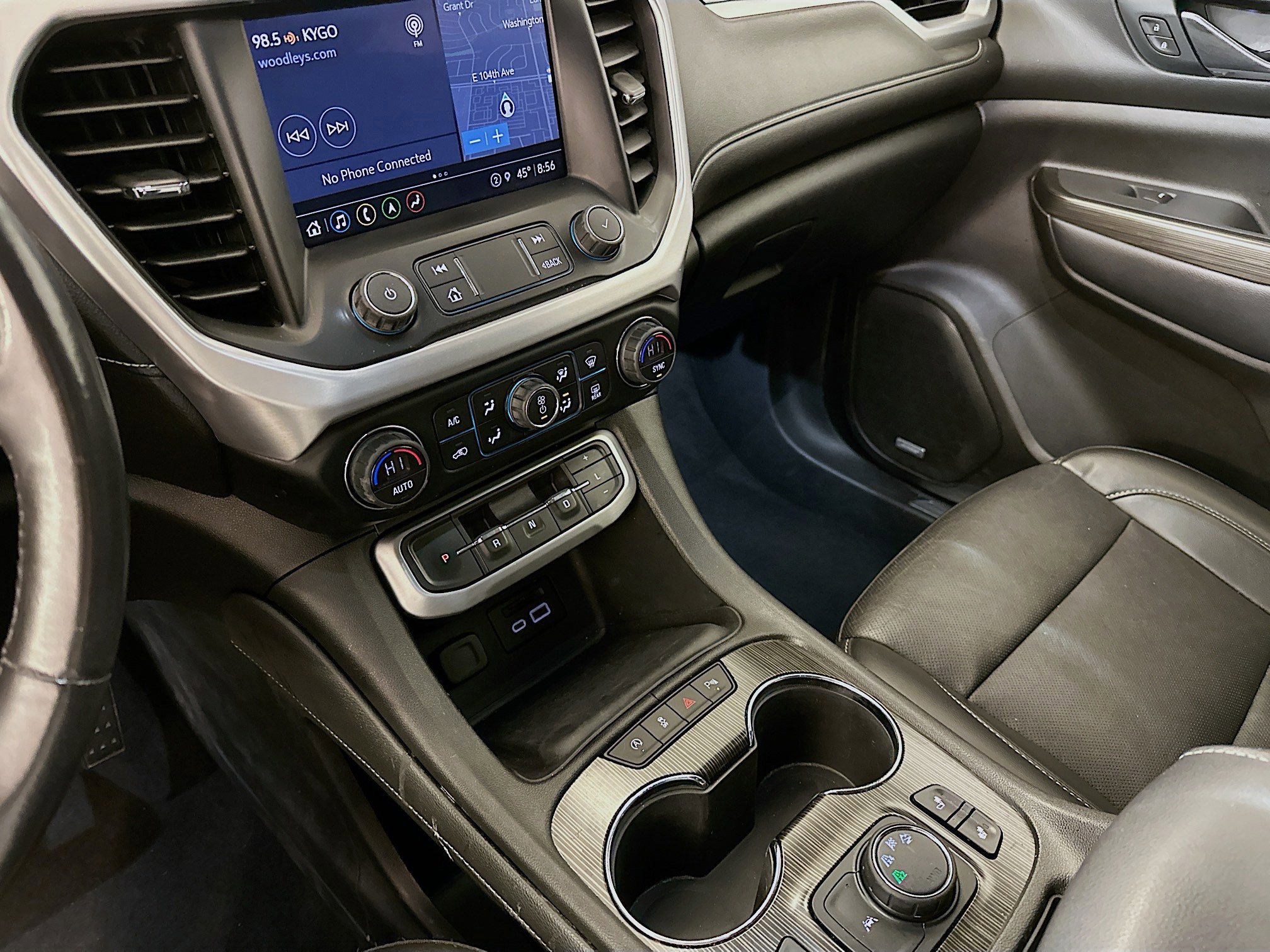 Used 2021 GMC Acadia SLT w/ Elevation Edition image 26