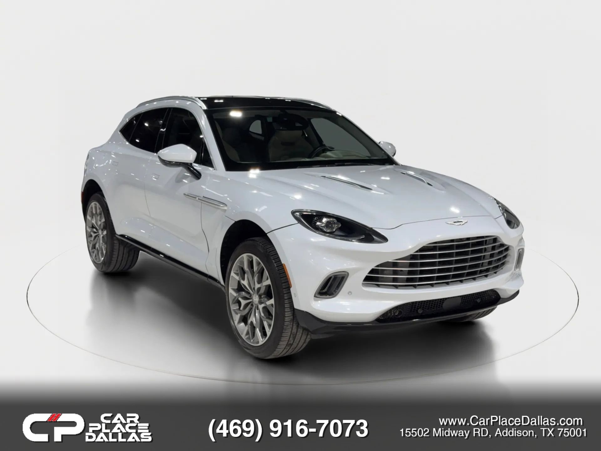 Used 2021 Aston Martin DBX image 2