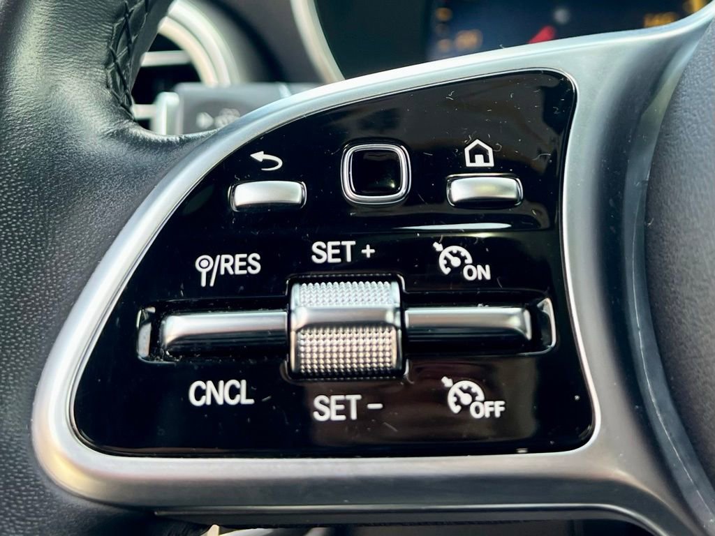 Certified 2022 Mercedes-Benz GLC 300 4MATIC image 31